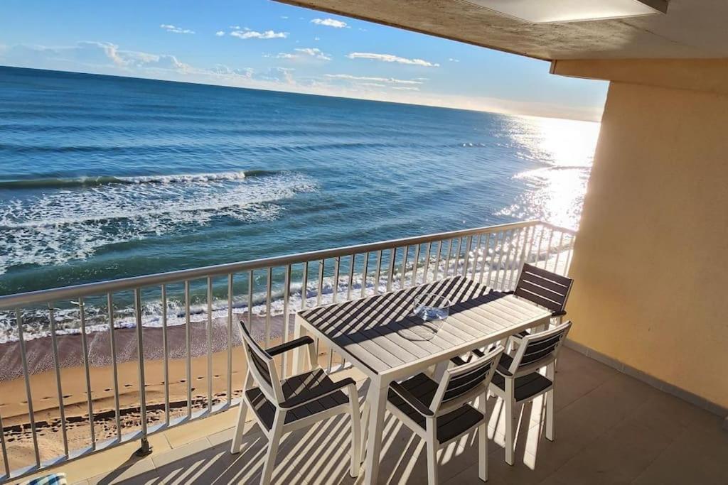 Inside Of The Sea Apartment Tavernes de Valldigna Exterior photo